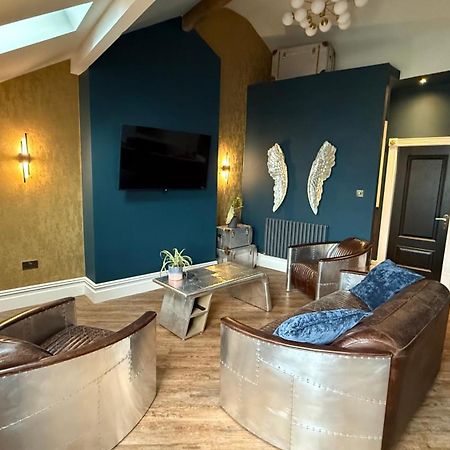 Ferienwohnung The Loft At One Luxury Penthouse Wigan Exterior foto