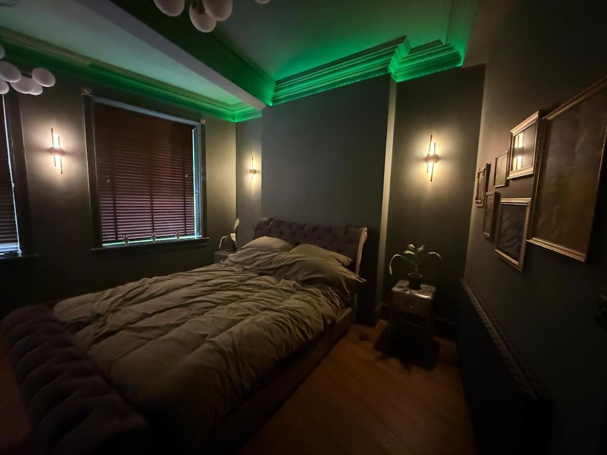 Ferienwohnung The Loft At One Luxury Penthouse Wigan Exterior foto